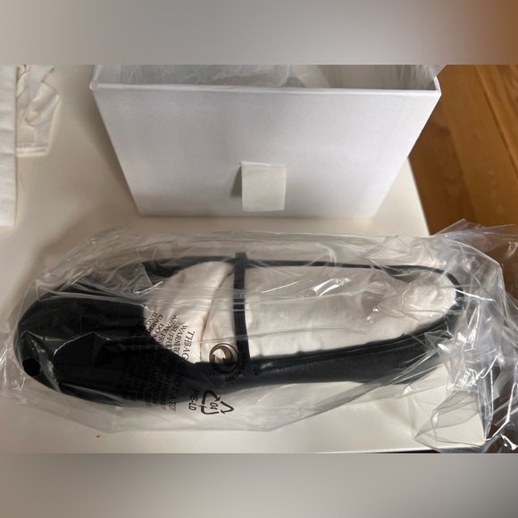 THE ROW, elastic ballet flats - Picture 6 of 6